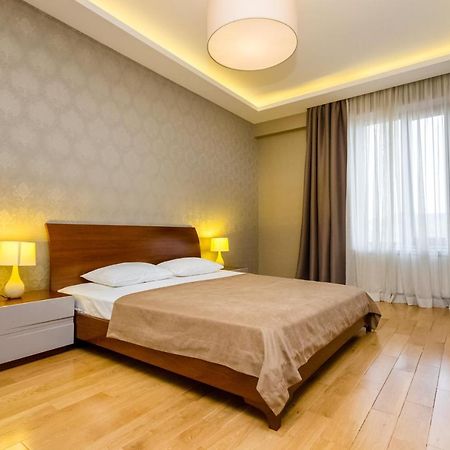 Central Cosy 5Bd-5Bath Apartment Tbiliszi Kültér fotó